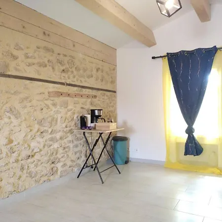 Sous un chêne bicentenaire agréable Chambre avec jardin et espace de W Lambesc Extérieur photo